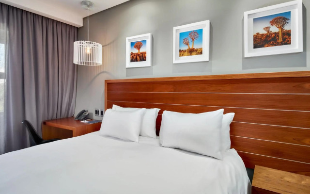 Protea Hotel by Marriott Pretoria Hatfield