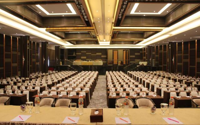 Le Polonia Hotel & Convention Medan