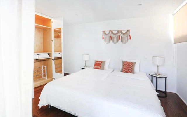 Santa Joana Apartment with garden and heated pool