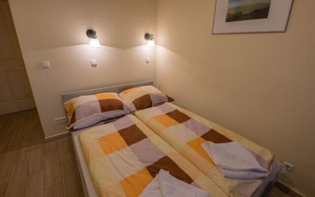 Pater Apartments and Rooms