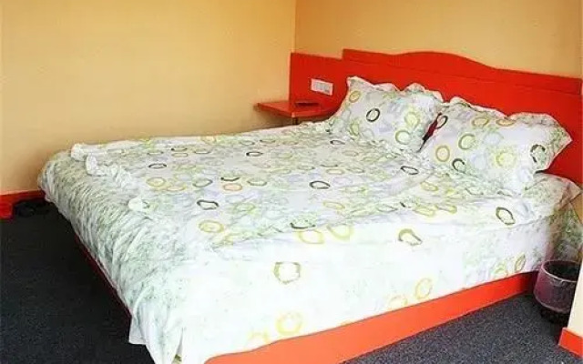 Wuhan Jiazhou Lovers' Apartment