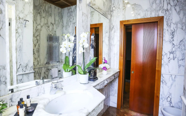 Valadier Hotel