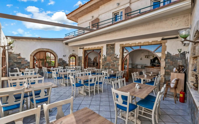 Erato Hotel