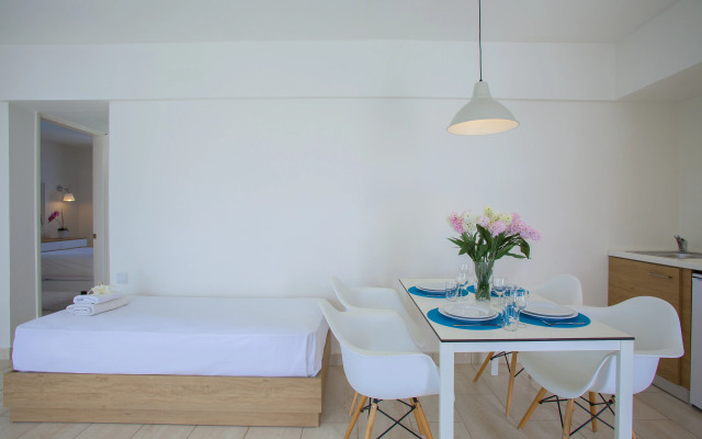 Louis Nausicaa Beach