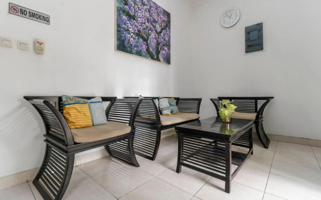 RedDoorz Plus near Trisakti University