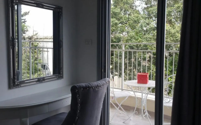 Rothschild 1929 Luxury Apartments Hotel