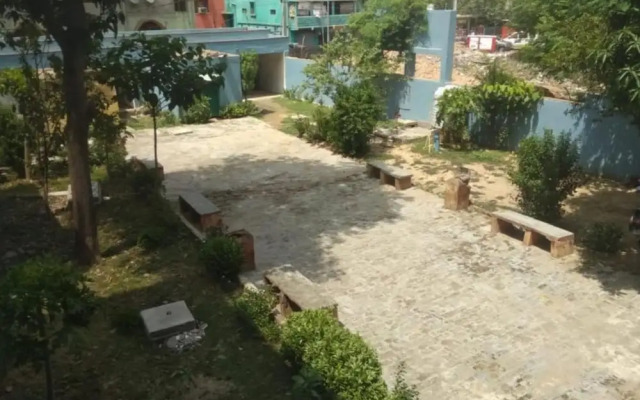 Goroomgo Kameshwar Bhawan Rajgir