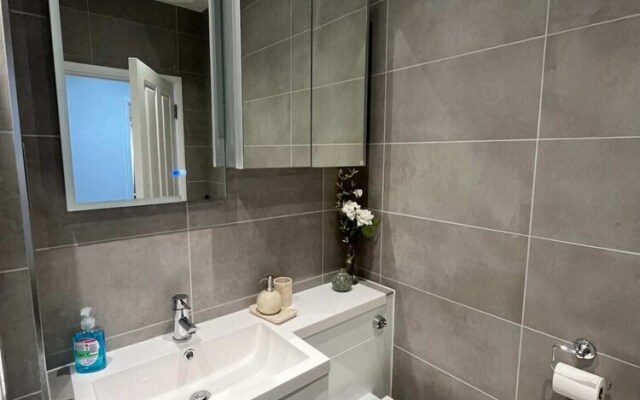 Inviting & Spacious 3BD Flat - Shadwell