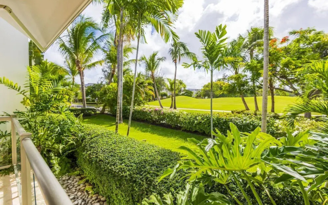Villa Desiree 5BR Cocotal Luxury Villa Pool Maid