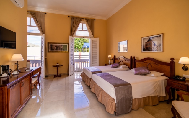 Hotel E Saratoga