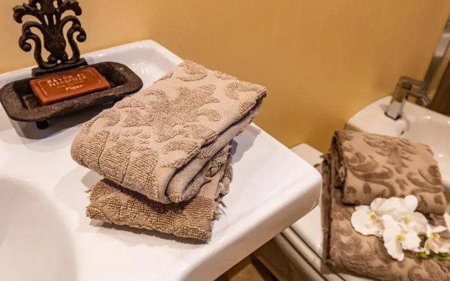 VILLA AIRONE 12, Emma Villas