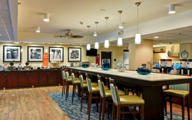 Hampton Inn by Hilton New Bedford/Fairhaven