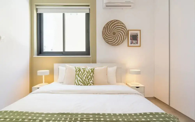 Solenne Stylish 2-BR Apt in Larnaca