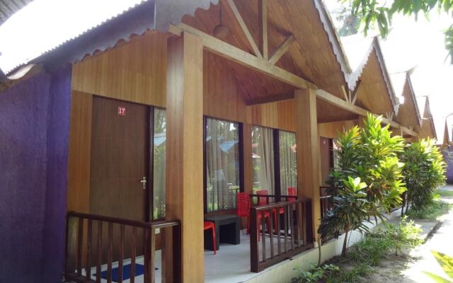 Holiday Inn Beach Resort