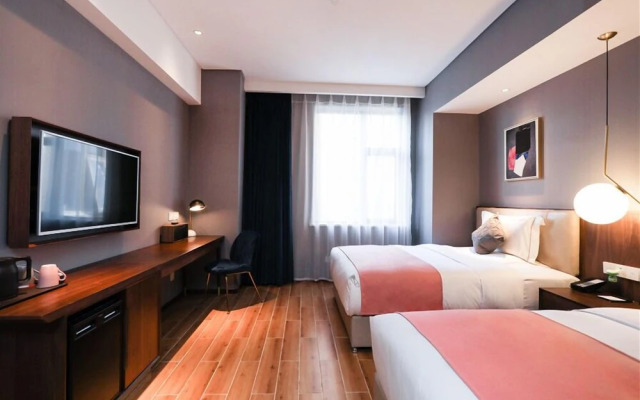 Feeling Hotel