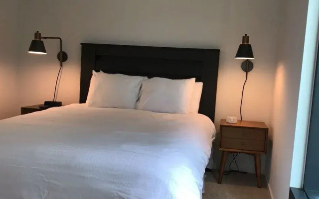 National at Tysons Center