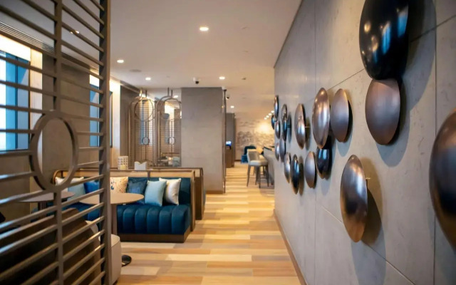 Mercure Dubai Gold District