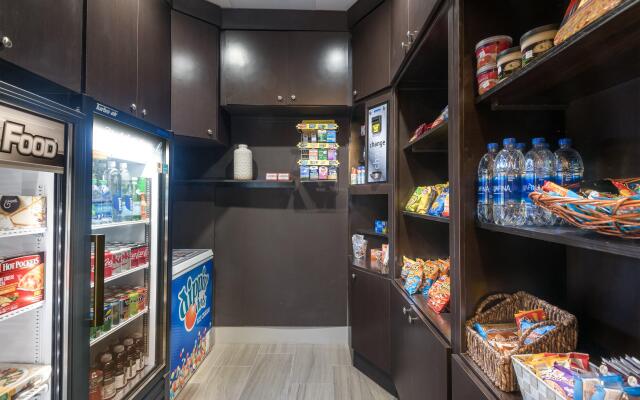 Holiday Inn Express & Suites Lakeland South by IHG