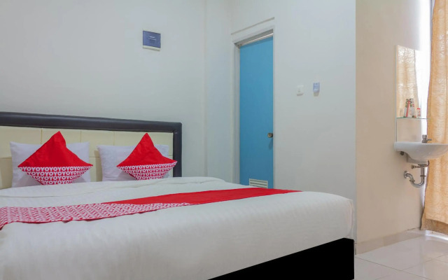 OYO 390 77 Residency