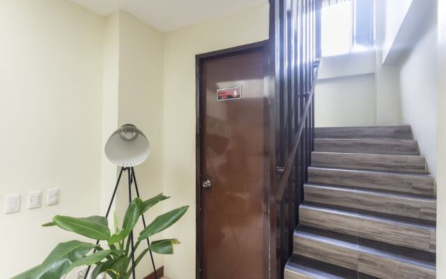 OYO 540 Verovino Suites