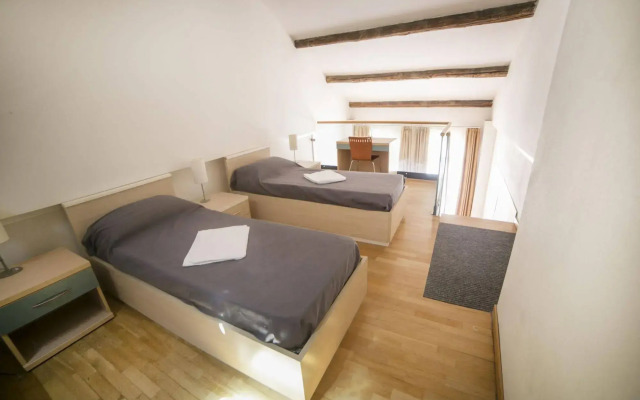 Sunny Terrace Hostel
