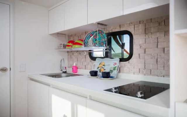 Jeju Ppalkanpungcha Pension