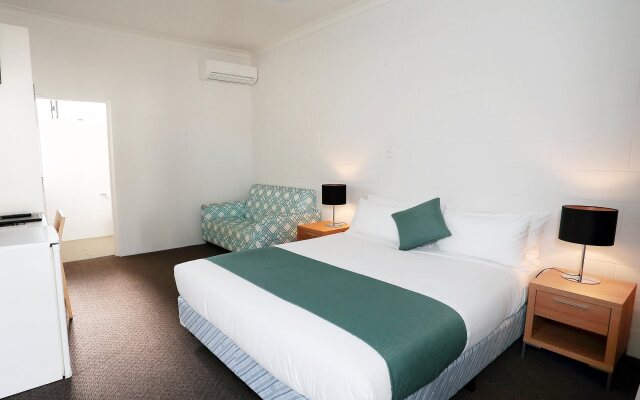 Q Express Motel