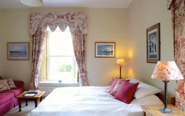 Delphi Lodge