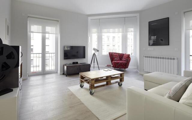 Zurriola Zinema Apartment by FeelFree Rentals