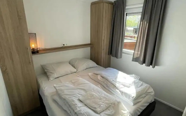 Modern Chalet With 2 Bathrooms, Near De Efteling