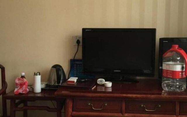 Donghua Hotel Beijing (Tian'anmen Wangfujing Branch)