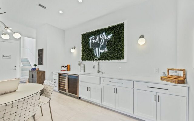 The 19th Hole in Siesta Key