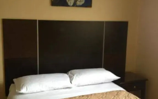 Urdesa Suites Hotel