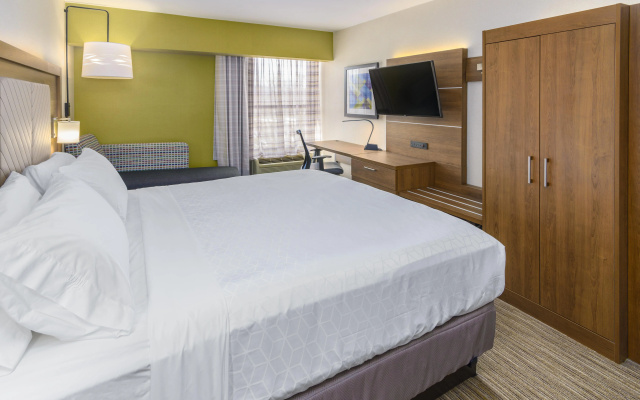 Holiday Inn Express Southington by IHG