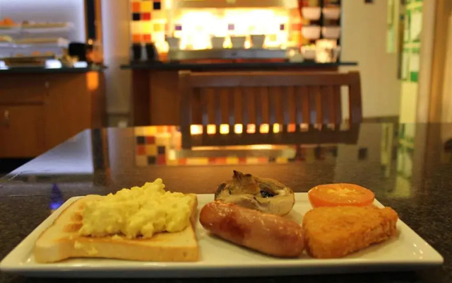 ibis Cardiff Gate - International Business Park