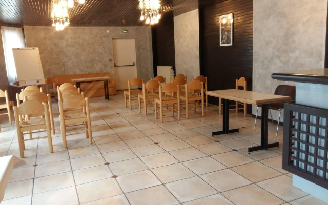 Logis Hôtel Les Pages