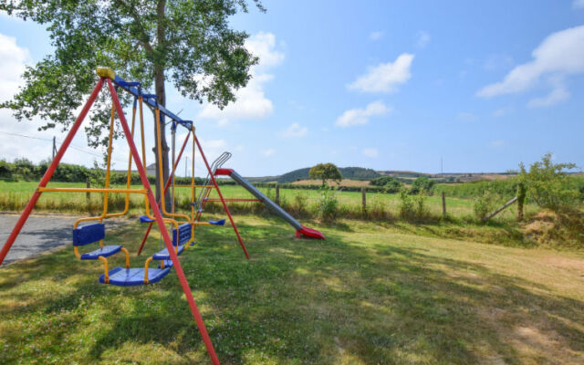 Holiday Home Dinas y Gadair