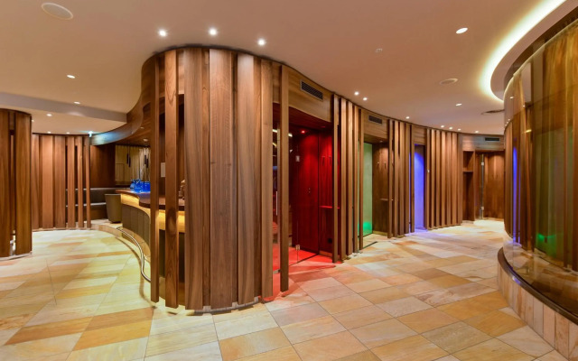 Hotel Trofana Royal
