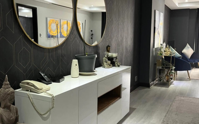 Luxury Apartment - Michelangelo Towers