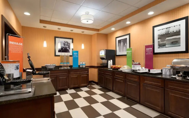 Hampton Inn & Suites Birmingham-East I-20