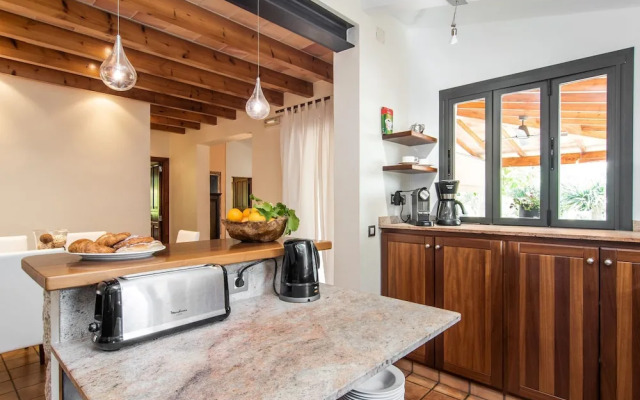 Cal Llenyater in Pollen a