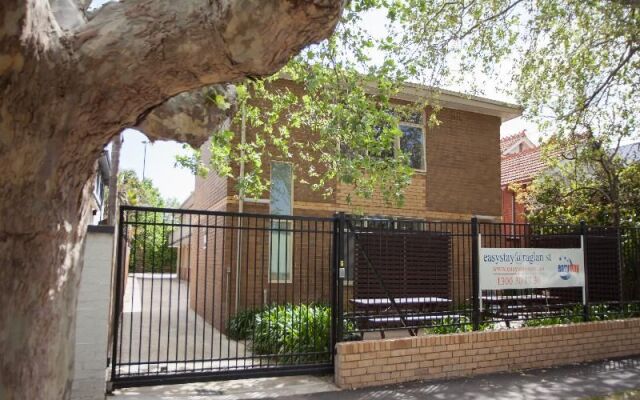 Easystay Budget Studio Apartment