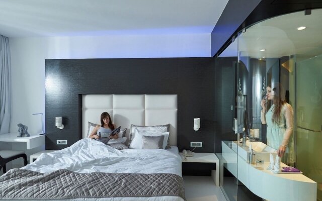 Eskay Resorts by muza