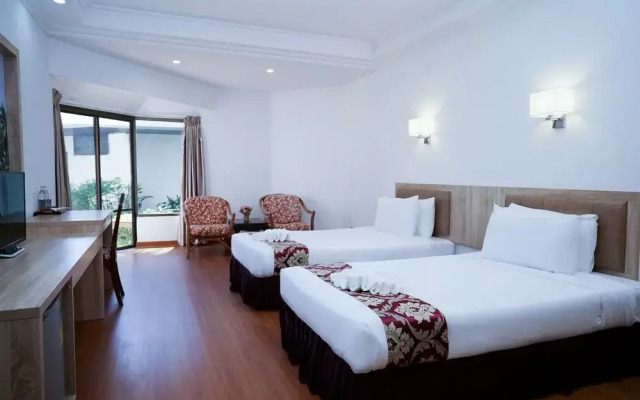 Rayong Palmaries Beach Resort