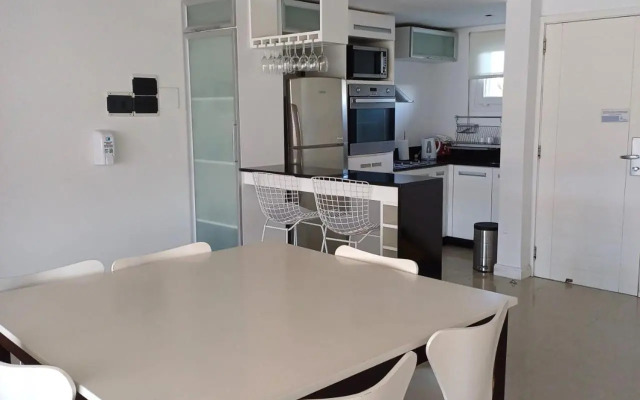 Linda Bay 223, Mar de las Pampas