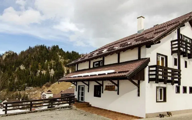 Vila Dorina  - Complex Cheile Gradistei