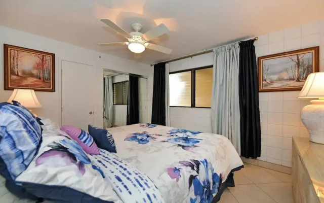 Valley Isle #905 1 Bedroom Condo by RedAwning