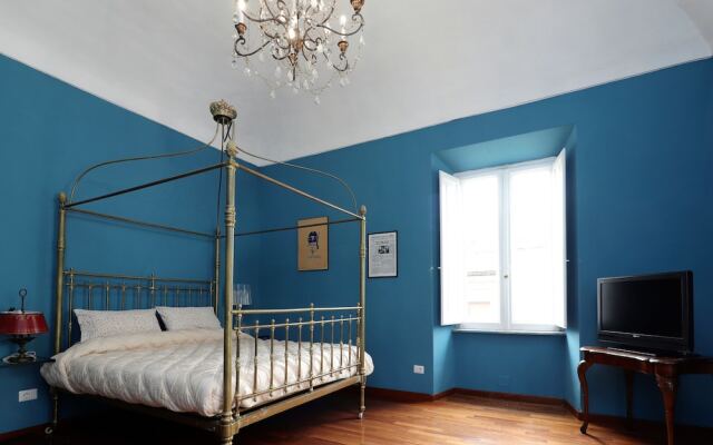 Trevi palazzo storico B&B La Suite Blu