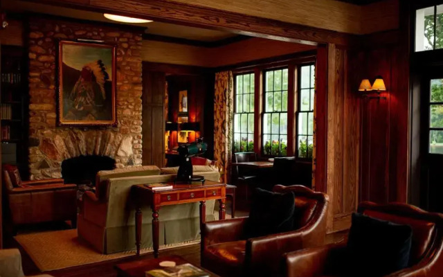 Greystone Inn