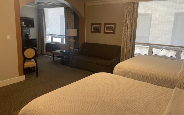 Mark Spencer Hotel